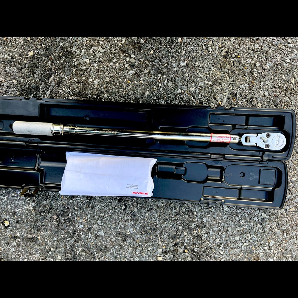 Snap on 1/2” flex head torque wrench